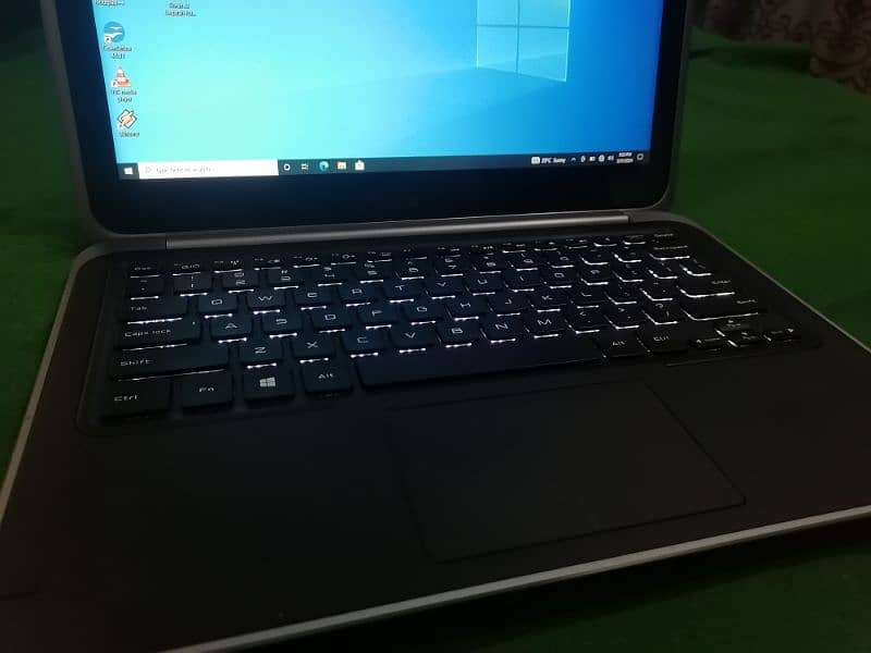 Dell xps 12 i7 4th with touch screen and stylish laptop 1