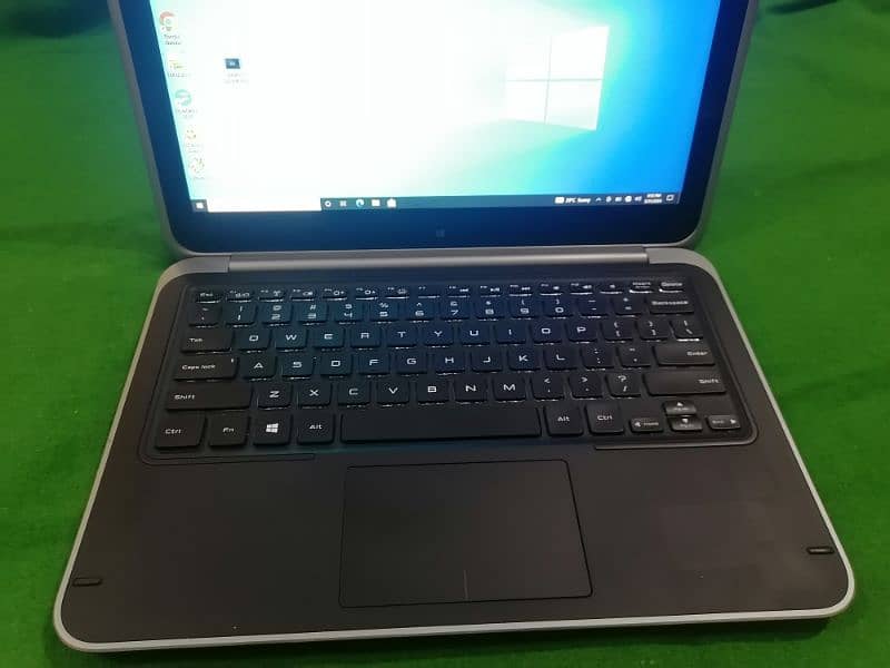 Dell xps 12 i7 4th with touch screen and stylish laptop 7