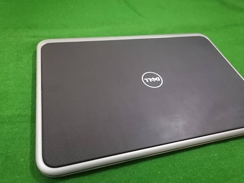 Dell xps 12 i7 4th with touch screen and stylish laptop 10