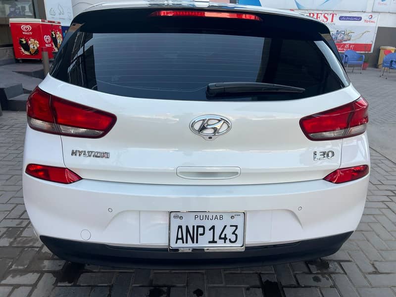 Hyundai 13 2018 Model 2023  Import 1