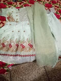 girls frok full suit 1 time used new condition