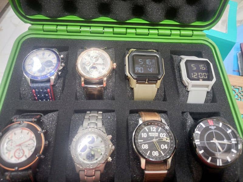 Invicta Designed Watch collection box with eight slots 5