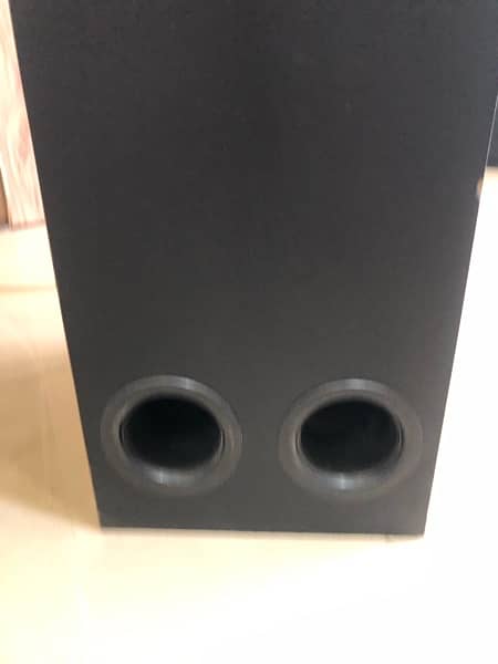 JBL 6 Driver Tower Speakers 300 watt 4