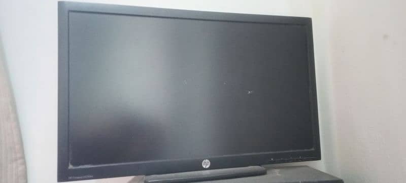 23 inch HP LED and system for sale FOR SALE 0