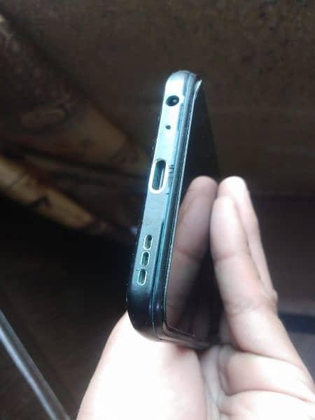 vivo Y30 With box and Charger 2