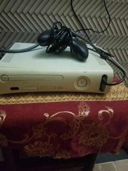 xbox 360 250 gb with 80+ games in good condition 0
