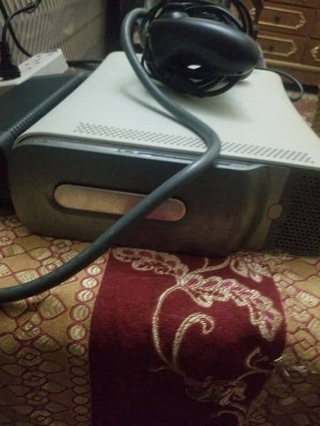 xbox 360 250 gb with 80+ games in good condition 2