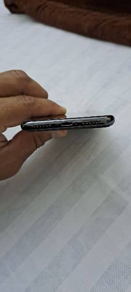 iphone x 64gb mind condition. 2