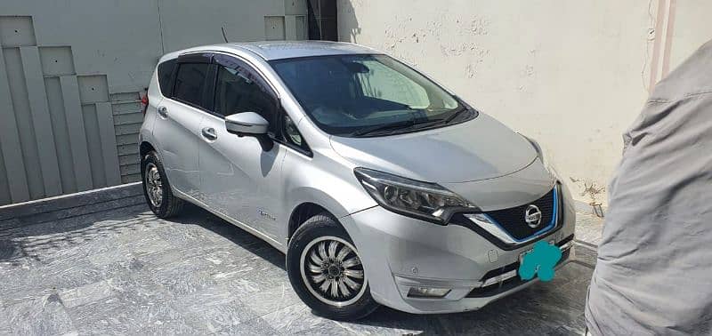 Nissan Note e power 0