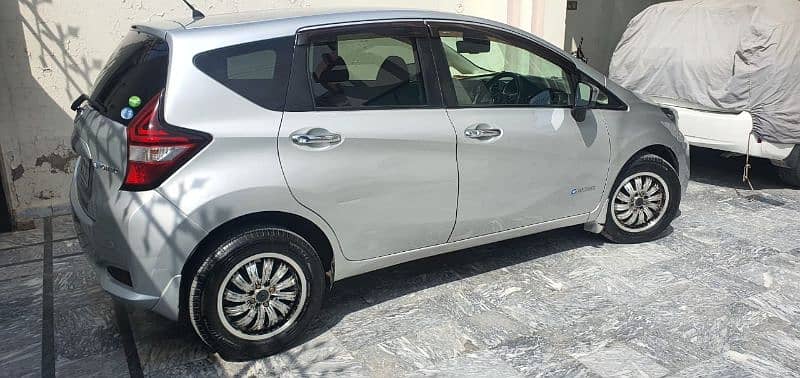 Nissan Note e power 8