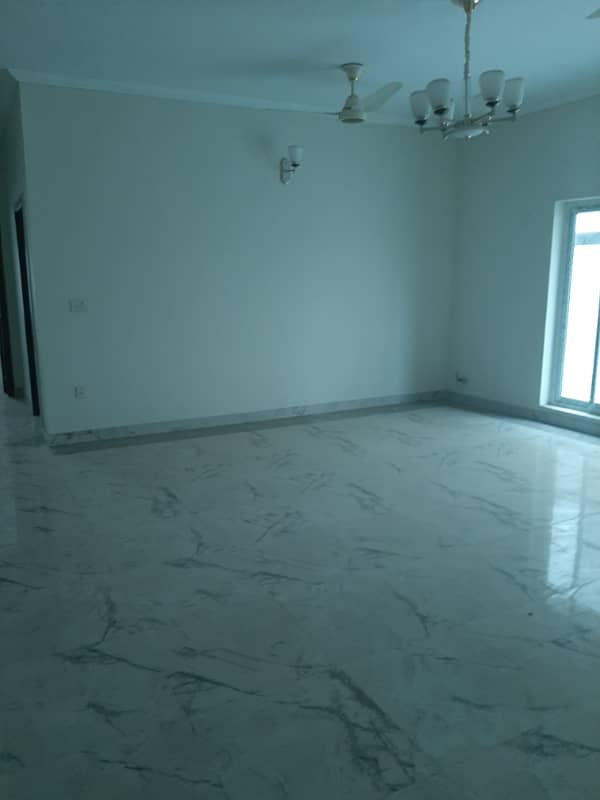 One Kanal House Of Paf Falcon Complex Near Kalma Chowk And Gulberg Iii Lahore Available For Rent 16