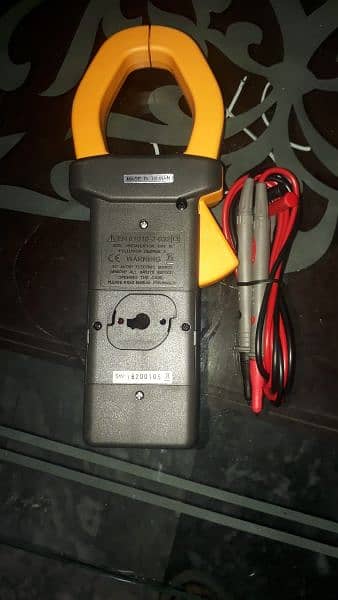 Clamp On Meter (AC/DC) Clamp Meter 1