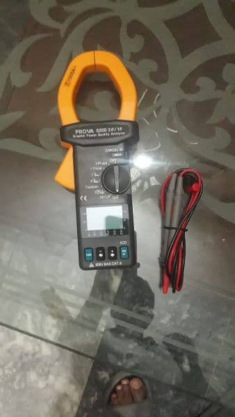 Clamp On Meter (AC/DC) Clamp Meter 2