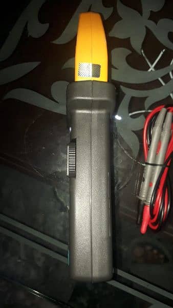 Clamp On Meter (AC/DC) Clamp Meter 3