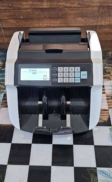 Cash Note Currency Counting Machine with Fake Note Detection Function 1