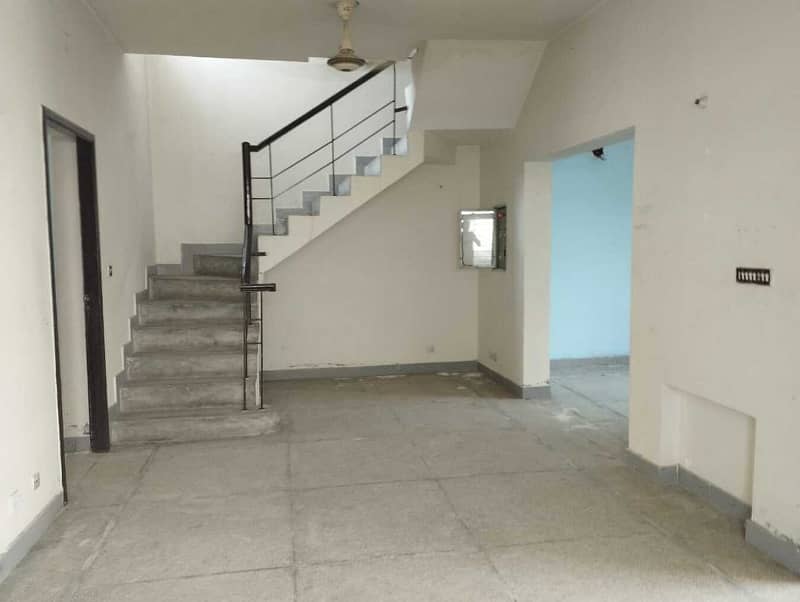 7 Marla Facing Park Eden House For Rent in Sector M-7 Block C Lake City Lahore 10