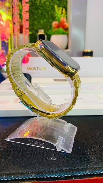 HK 9 Ultra Smartwatch | Golden Edition 4
