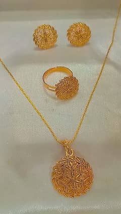 gold plated chain locked set with adjustable ring