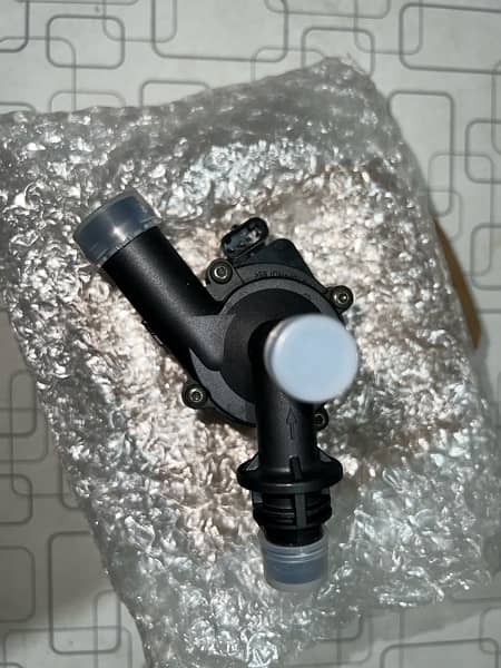 BMW F30 water pump 0