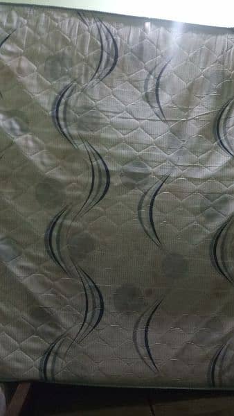 Molty foam medicated mattress slightly used in a very good condition4 0