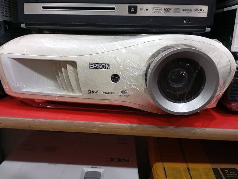 HD 4k Branded projector for sale 1