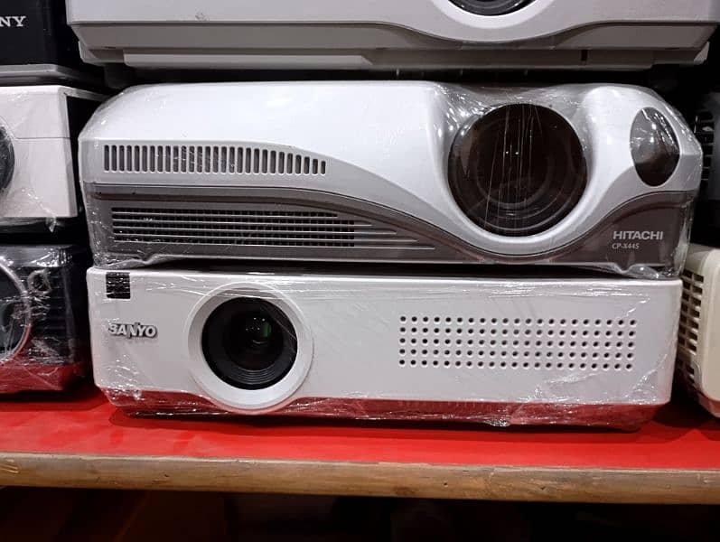 HD 4k Branded projector for sale 3