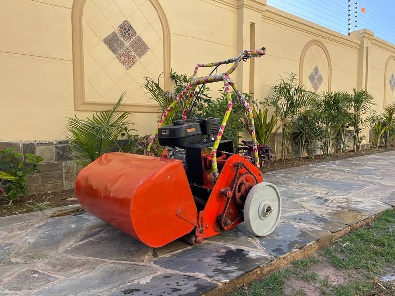 Lawn mower/Grass cutter just like new 1