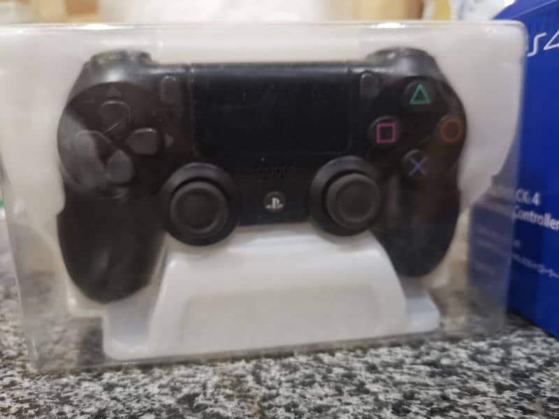 ps4 2nd generation controller new box 1