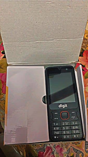 Digit 4G Energy With box and charger 1