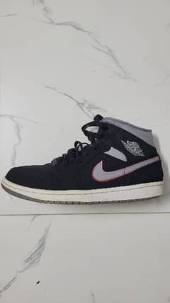 Jordan 1 mids particle Grey black original