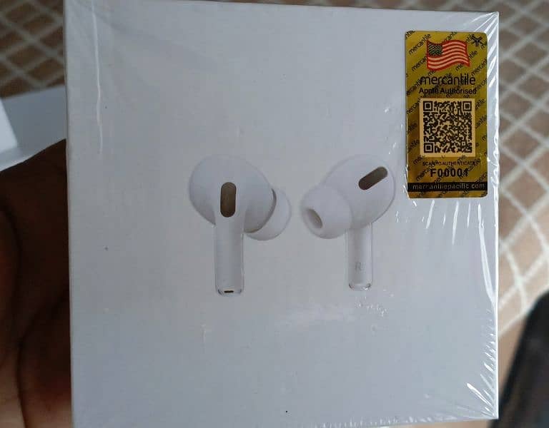 apple air pods pro 1  and pro 2 1
