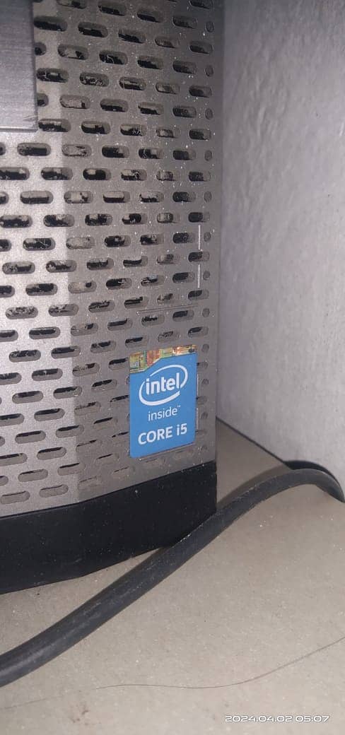 Dell Core i5 4th generation with Graphic Card Nvidia quadro k620 1