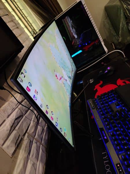Prism+ X270 / 165 hertz 27 inch Curved Gaming 6