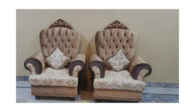 1 seater ke 2 sofa for urgent sell 0