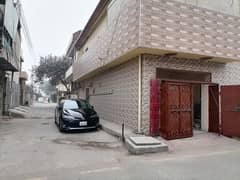 4.4 Marla Corner House For Sale In Madina Town