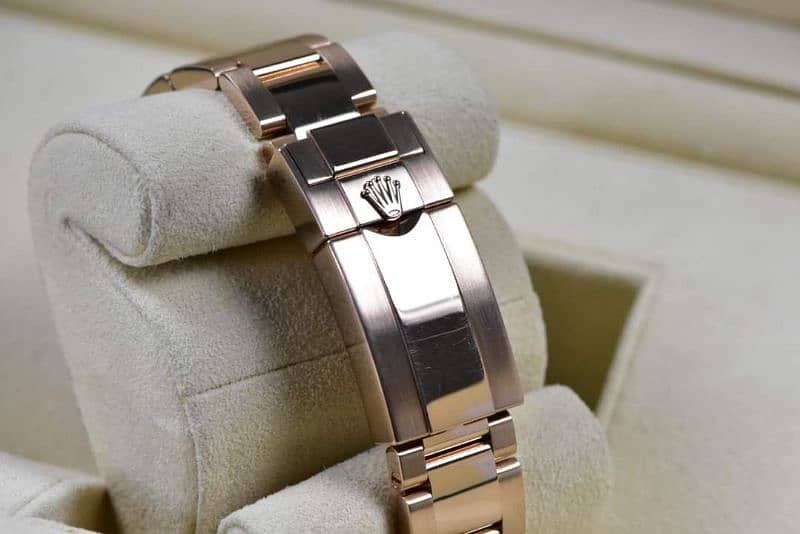 Watch Buyer | Rolex Cartier Omega Breitling Hublot IWC Tag Heuer Rado 2
