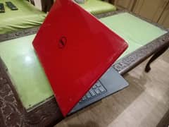 Dell 7th Generation laptop 4 hours batery tmg 10/10 condition