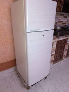 haier medium size fridge orignal gass orignal compressor
