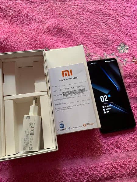 Xiaomi Mi 11 light 5g. 8+3/256 4