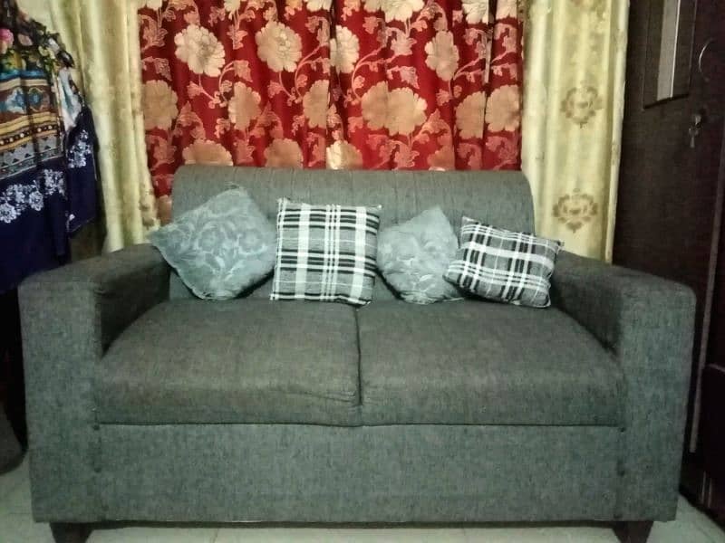 Urgent sale 7 seater sofa set 1