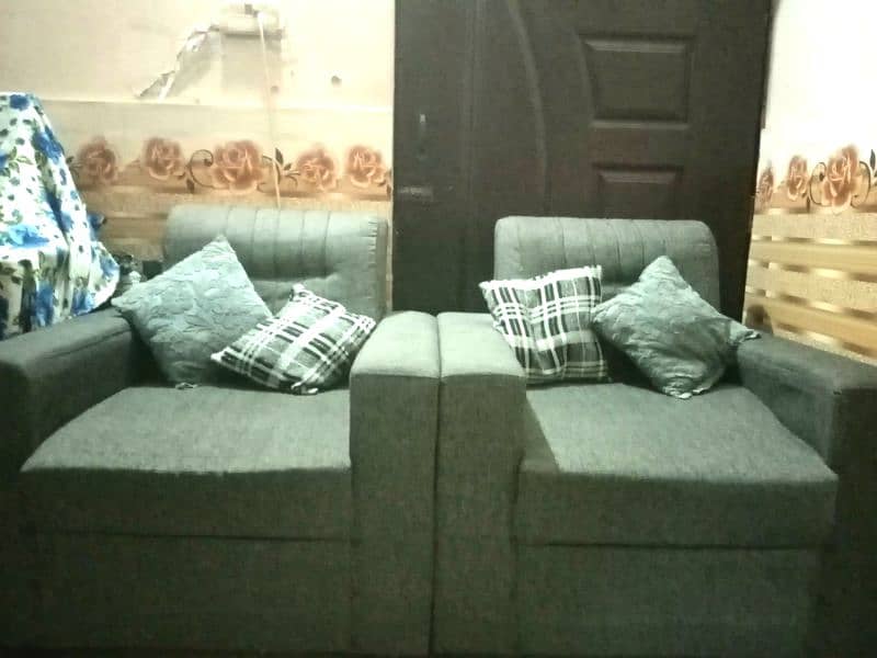 Urgent sale 7 seater sofa set 2