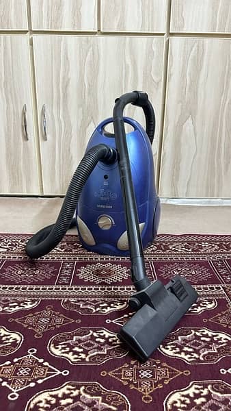Vacuum Cleaner 1500 Watt Schneider 0