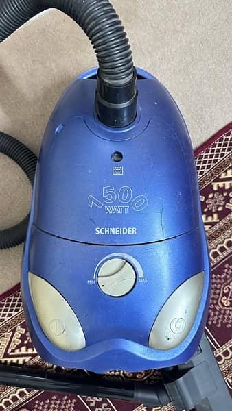 Vacuum Cleaner 1500 Watt Schneider 1