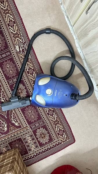 Vacuum Cleaner 1500 Watt Schneider 2