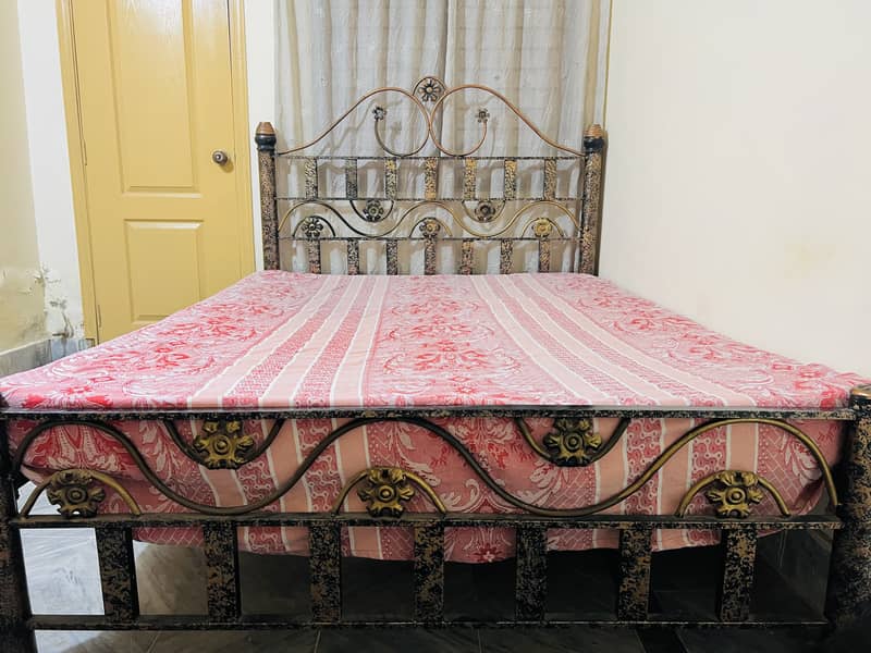 Wrought Iron bed for sale in Islamabad 1