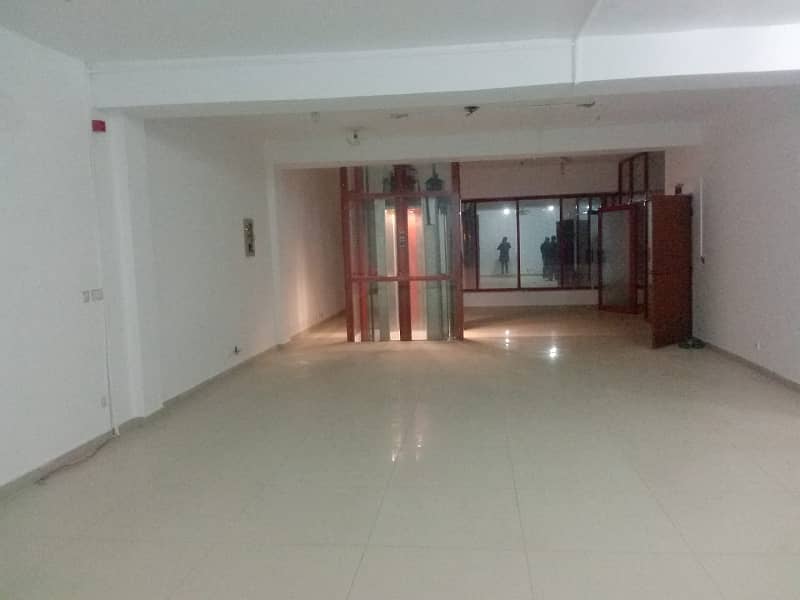 7 Marla first floor office with lift for rent phase 1 10