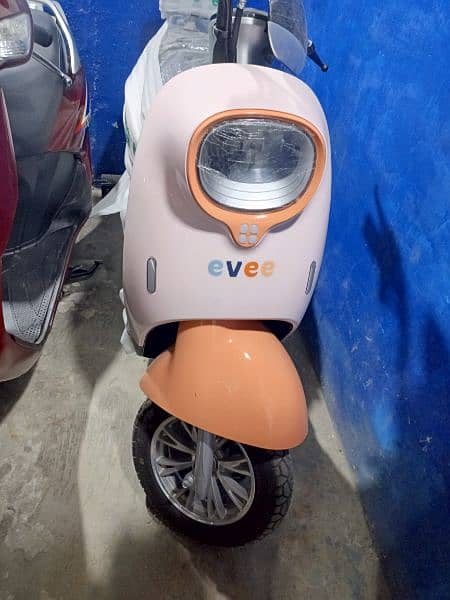 petrol and electric scooty available contact at 03004142432 5