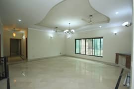1 Kanal Lower Portion For Rent in DHA Phase 1 0