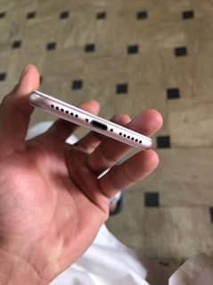 Iphone 7 Gold color 32 GB PTA Approved