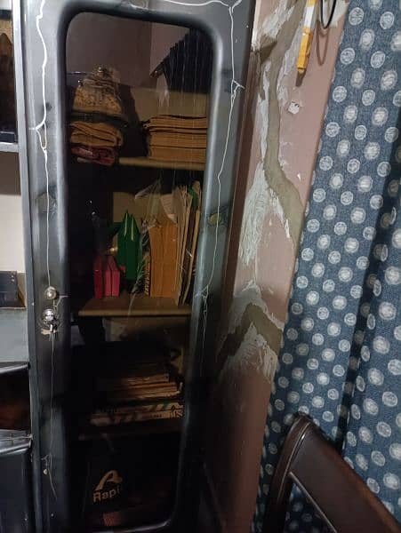 Shiny Deco Paint divider-bookshelf for sale 2